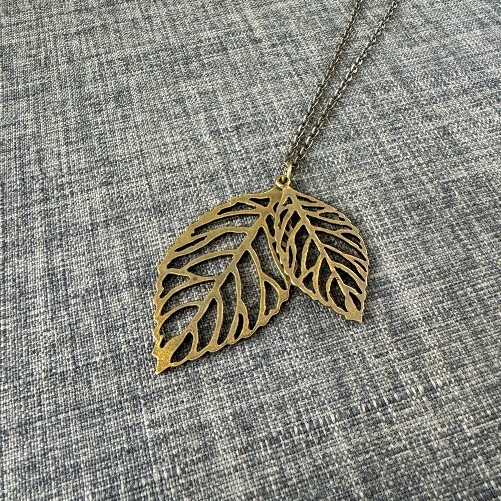 Bronze leaf long necklace